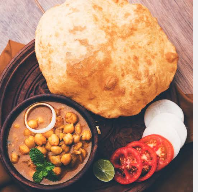 CHHOLE BHATURE